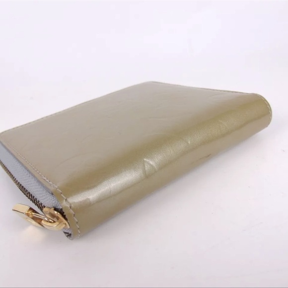 AUTH Louis Vuitton LV Vernis Wallet Card Holder Gold - Picture 4 of 10